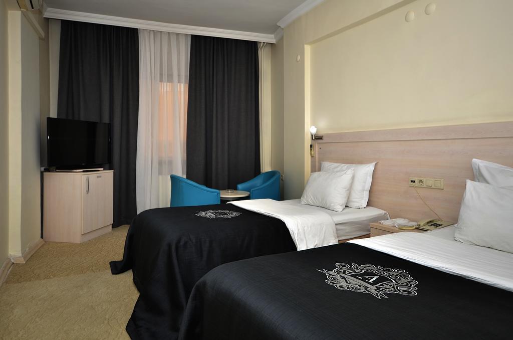 Hôtel Eskisehir Buyuk Extérieur photo